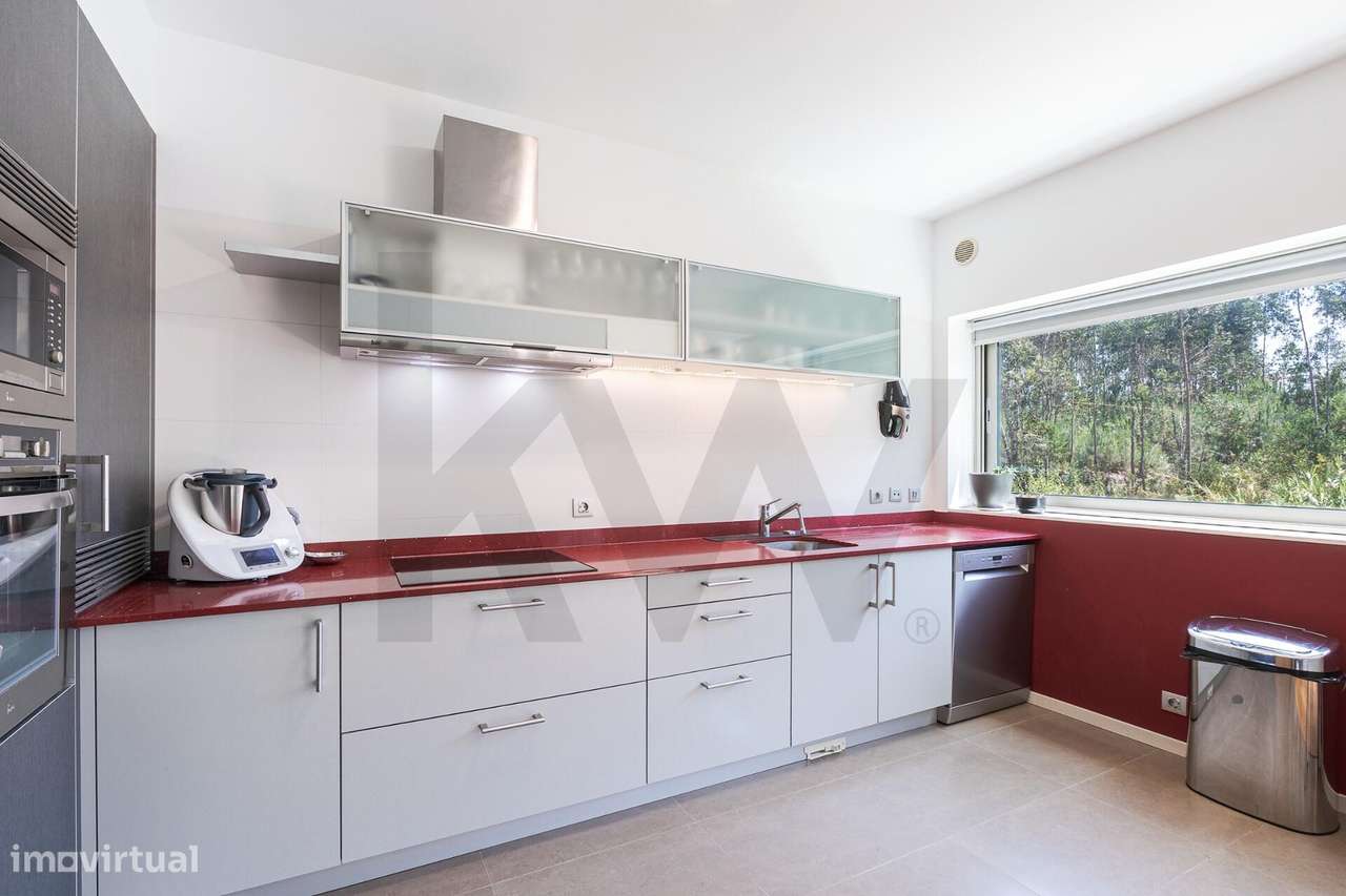 Moradia T3+1 de Excelência com Jardim Privativo em Santa Joana, Aveiro-14