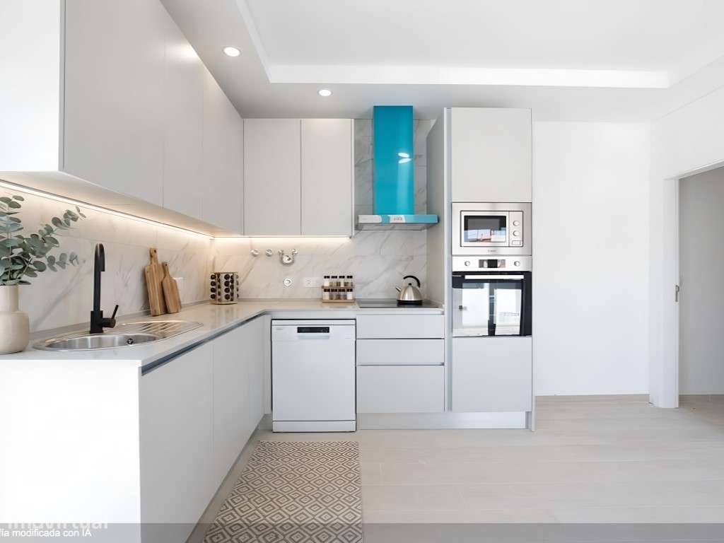 Moradia Geminada T4 Triplex em Fernão Ferro-5