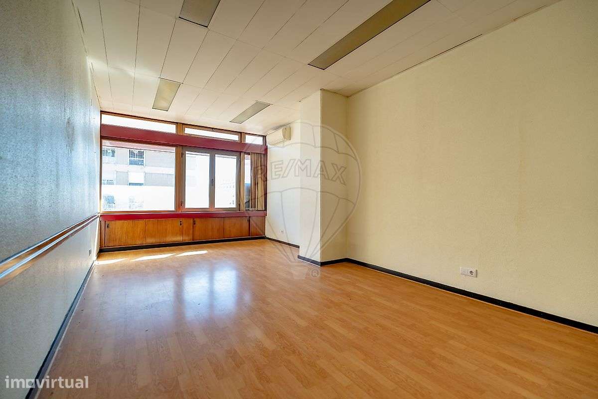 Escritório  para arrendamento - Grande imagem: 4/7