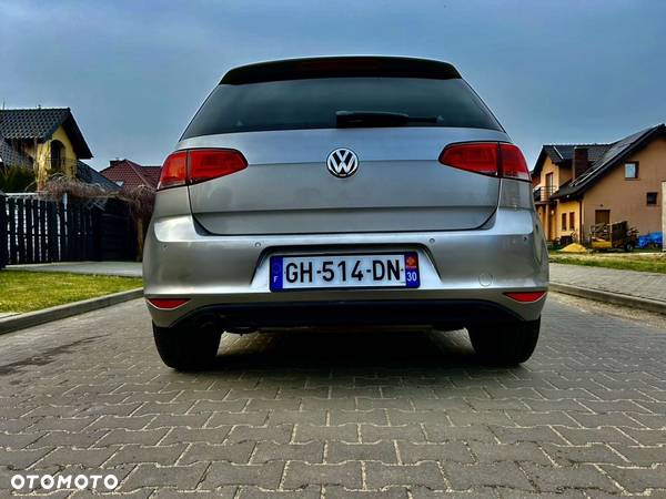 Volkswagen Golf - 8