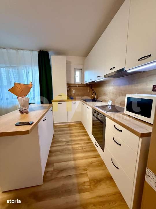 Apartament de vanzare | 3 camere | Str. Eroilor, Floresti  sens girato - Imagine principală: 1/13