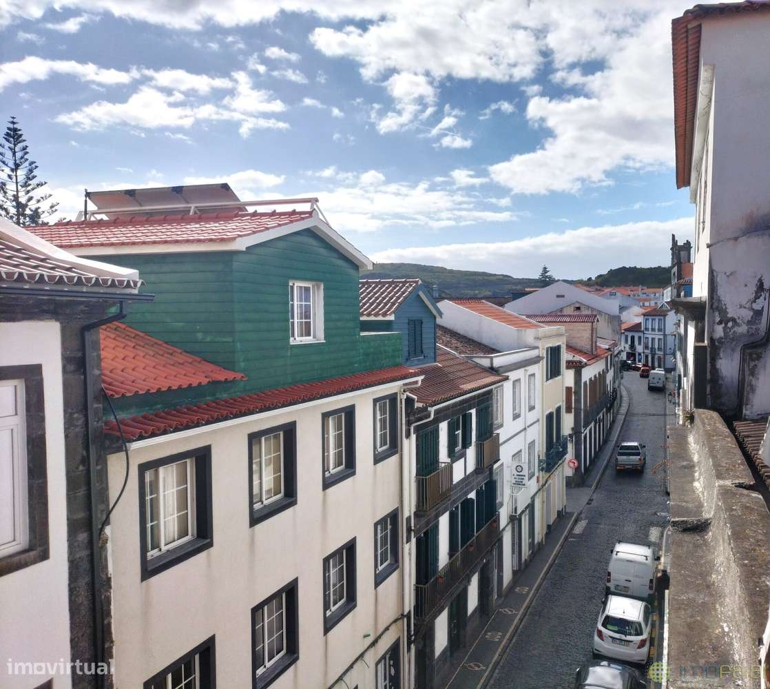 T7 + 2 Espaços Comerciais|Matriz-53