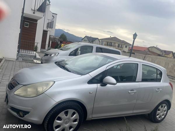 Opel Corsa 1.3 CDTI Cosmo - 3