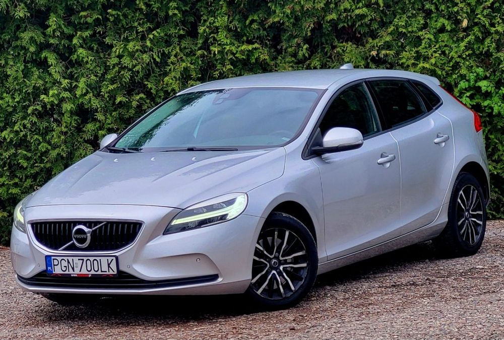 Volvo V40 II (2012-) 2017