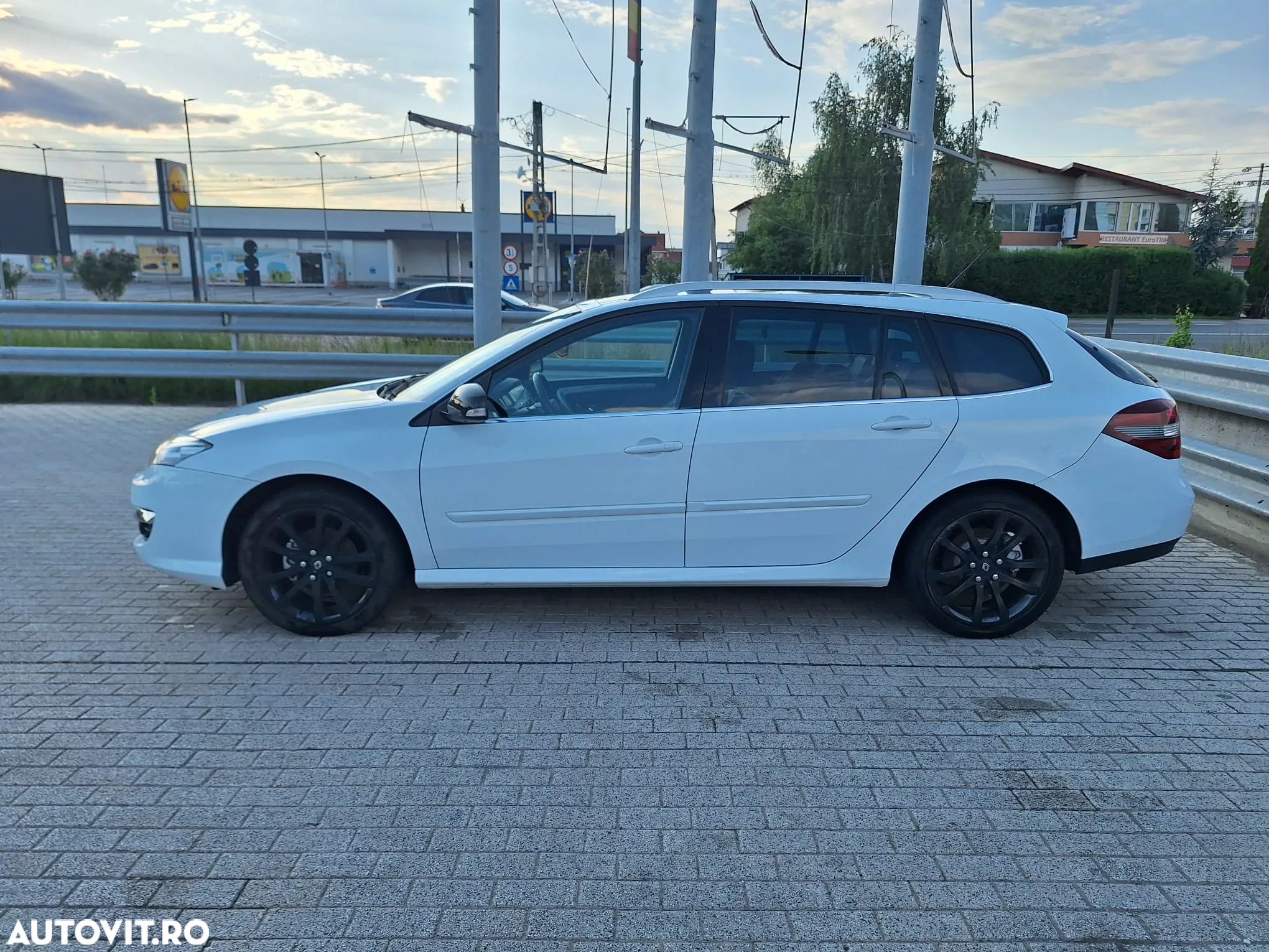 Renault Laguna Grandtour 1.5 dCi Expression - 3