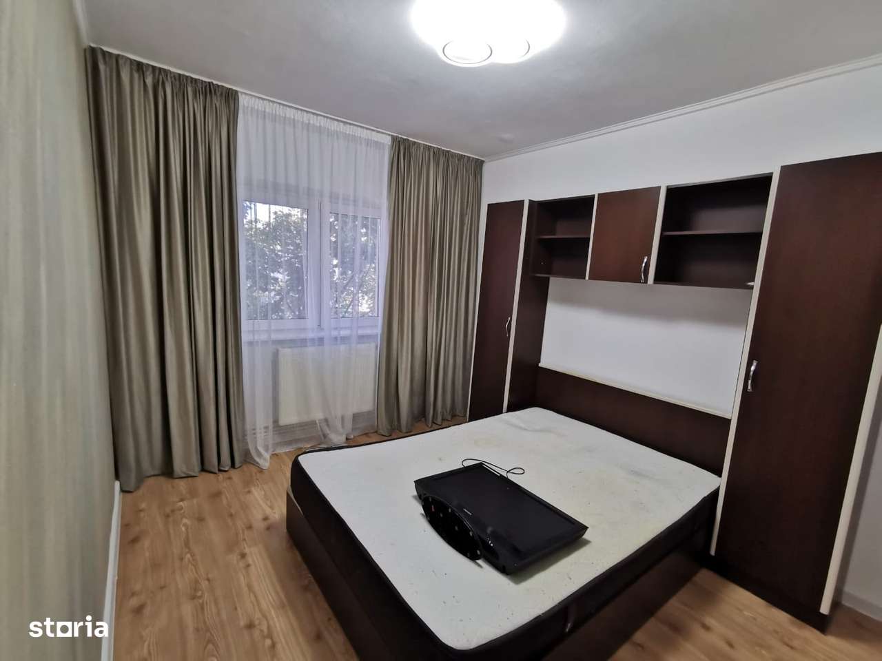 De Vanzare Apartament cu 3 camere zona Calarasi 4-4