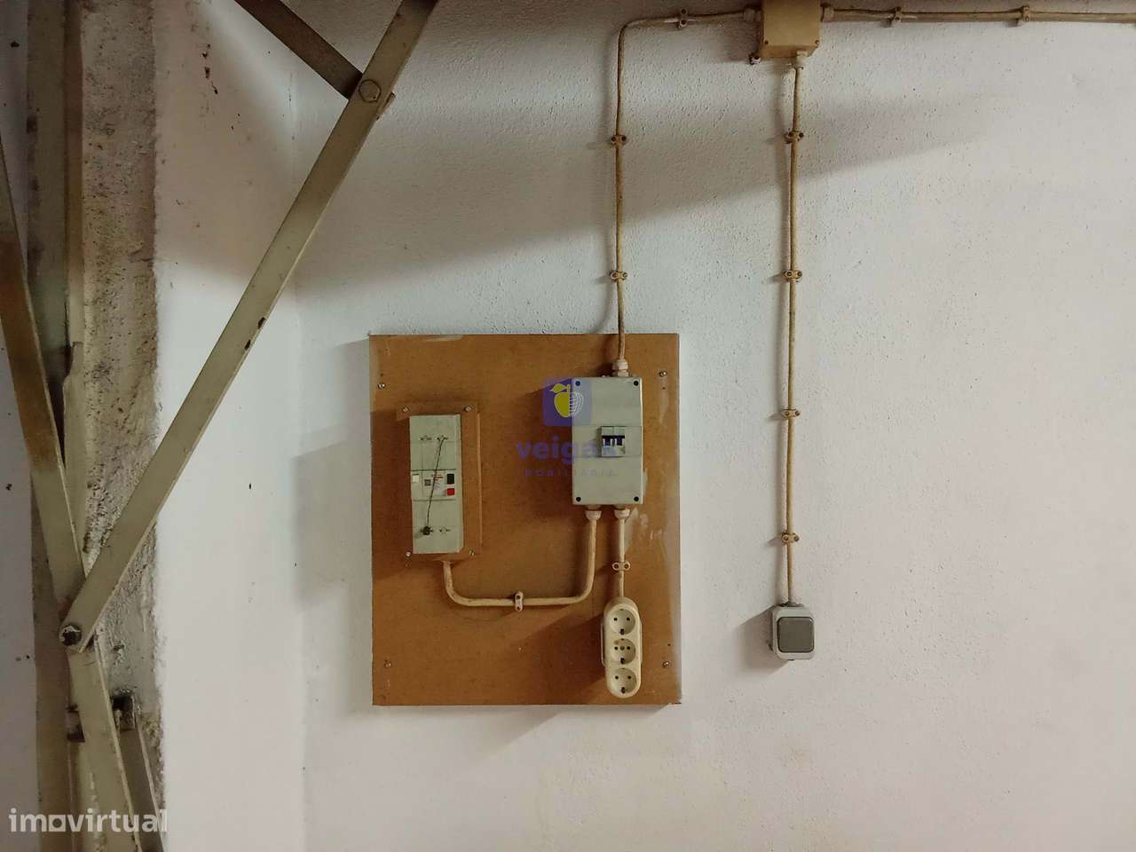 Garagem Box em Fitares - Valor Negociável-6