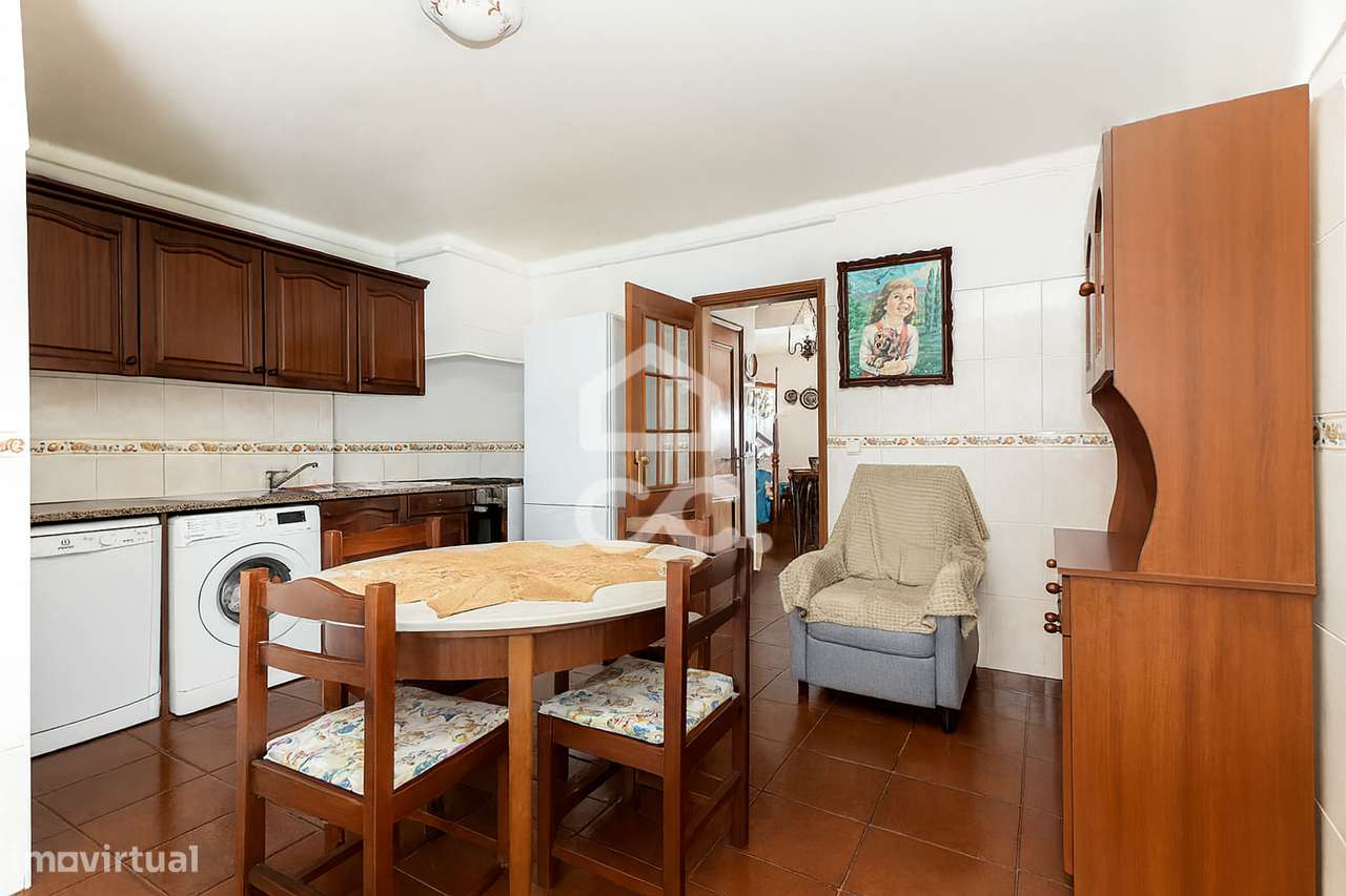 Moradia T3 c/ Quintal e Garagem | Bairro de Almeirim, Évora - Grande imagem: 4/49