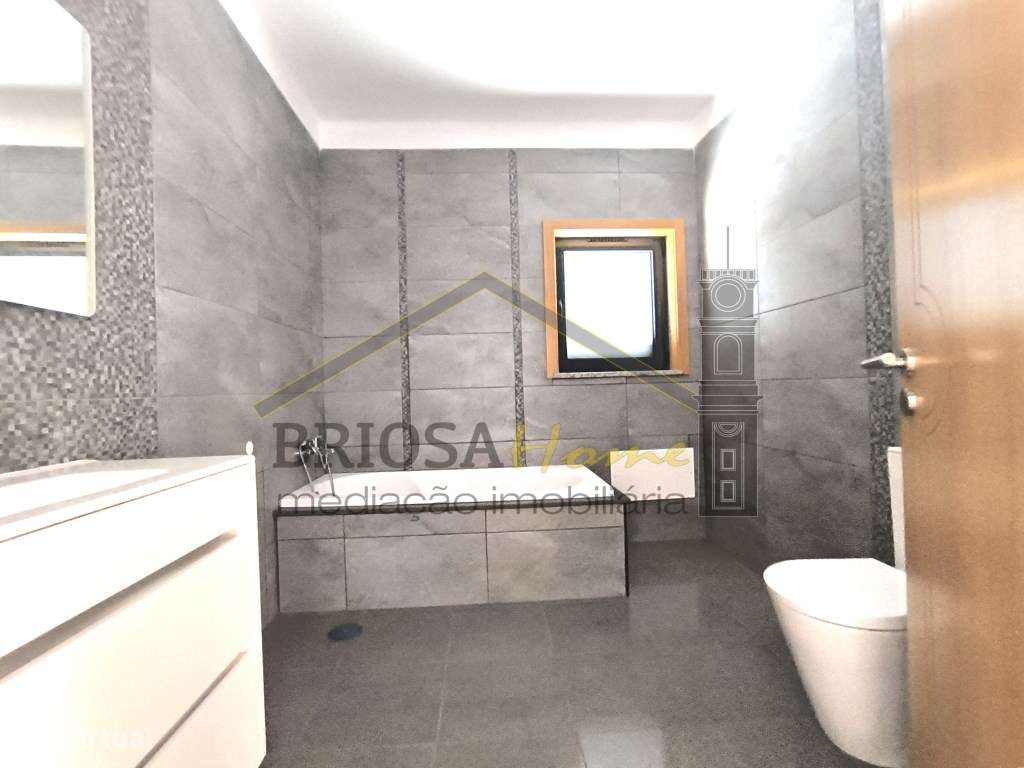 Moradia T3 em Vila Nova de Poiares-30