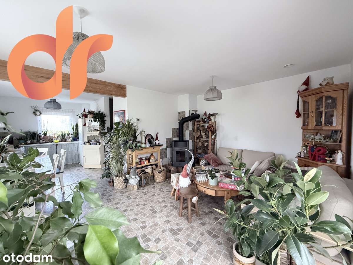 Mały dom w Przyjaźni z pięknym ogrodem-16