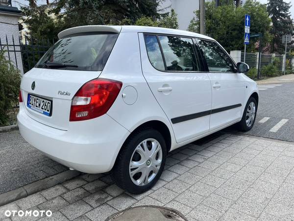 Skoda Fabia 1.2 HTP Ambition - 10