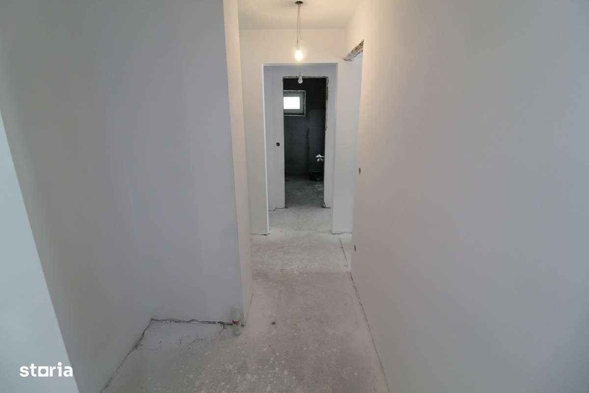 Vând apartament 4 camere în Hunedoara, zona Micro5-Dornica, etaj 2...-4