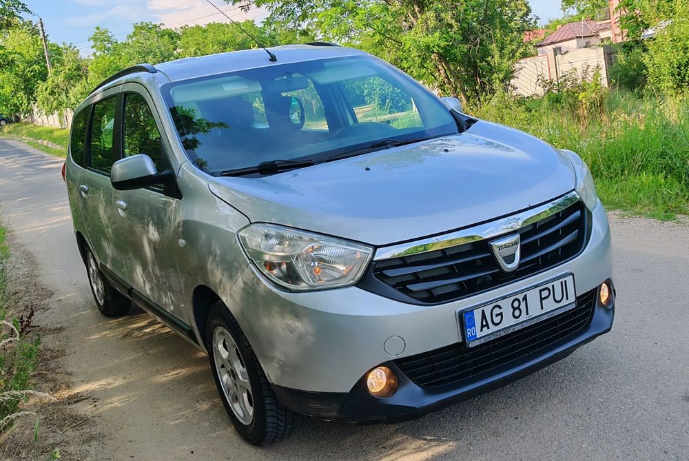 Dacia Lodgy 2012