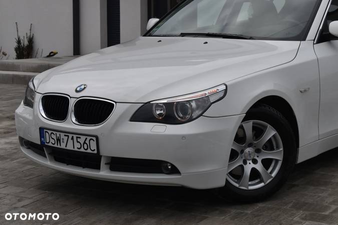 BMW Seria 5 520i - 7