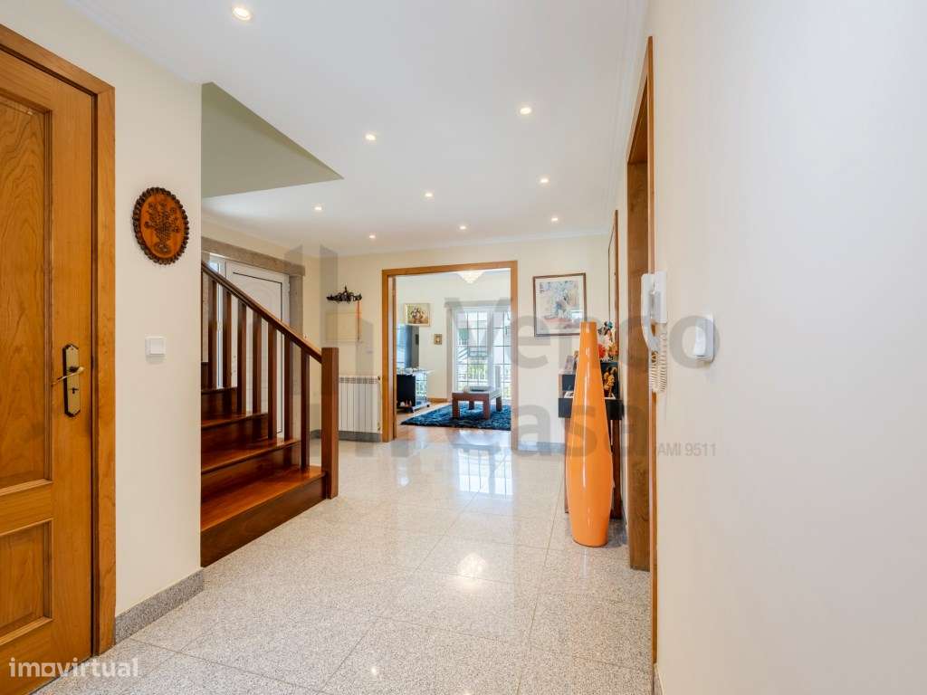 Vende-se Moradia Individual - Braga - Frossos-13