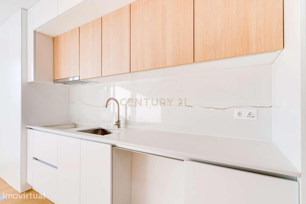 Apartamento T3 em Arrifana-10