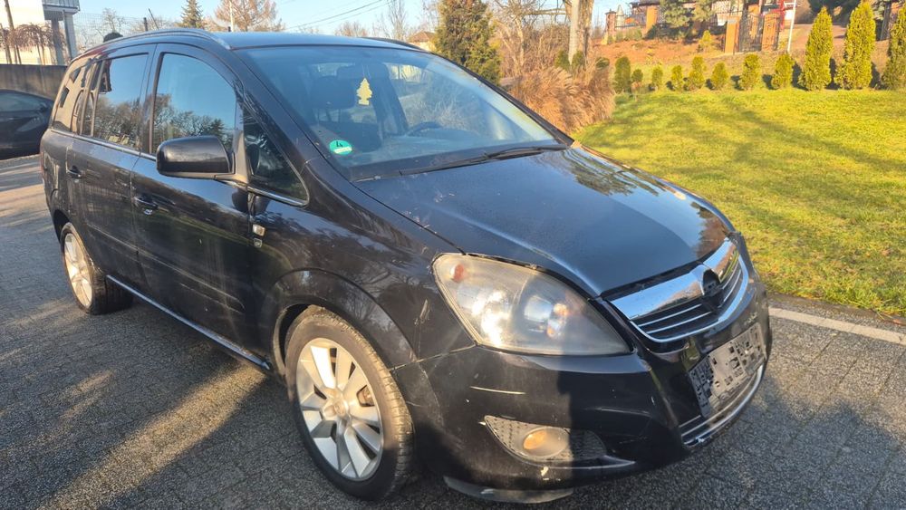 Opel Zafira B 1.6 Edition 2010