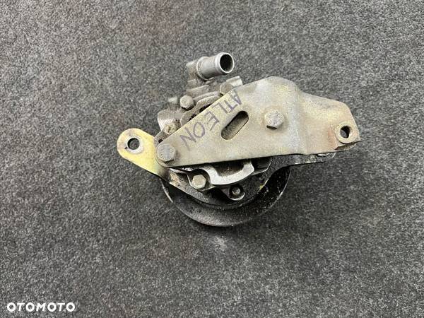 nissan cabstar atleon 3.0 diesel pompa wspomagania 105bar 7692974119 - 5