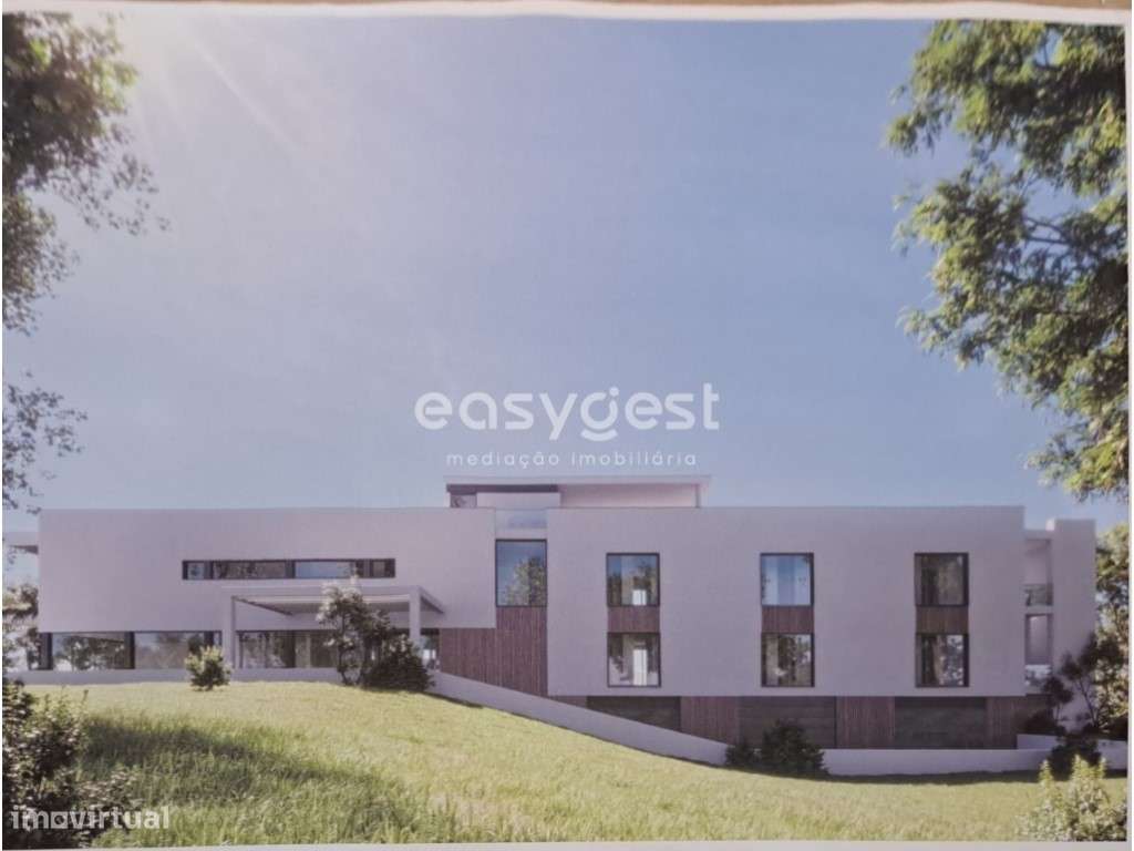 Terreno com projeto aprovado para Hotel situado em Albufeira - Grande imagem: 4/11