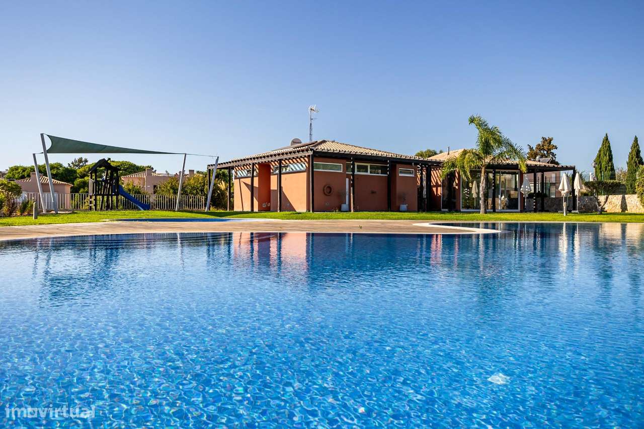 Moradia T2+1 de Luxo em Condomínio Exclusivo no Algarve-35