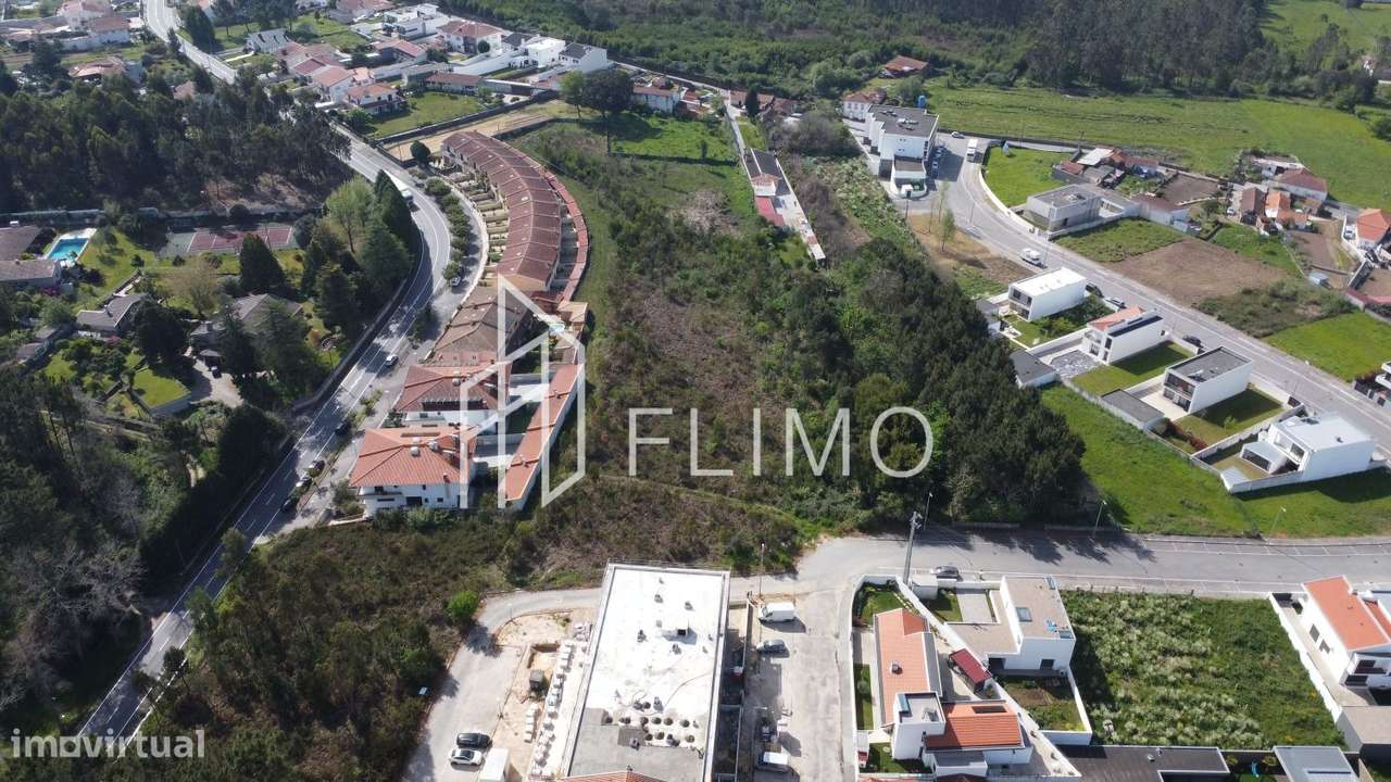 Terreno com viabilidade de Construção - Grande imagem: 3/9