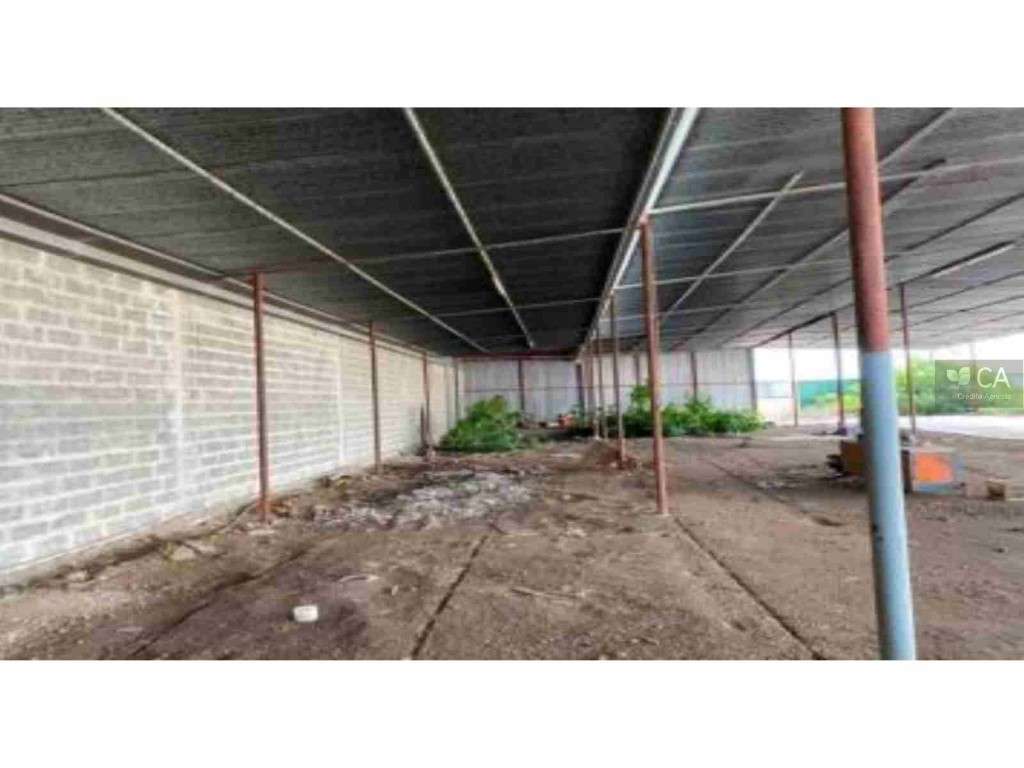 Armazém com 950 m2 de área bruta de construção e terreno com 3.020 ... - Grande imagem: 4/6