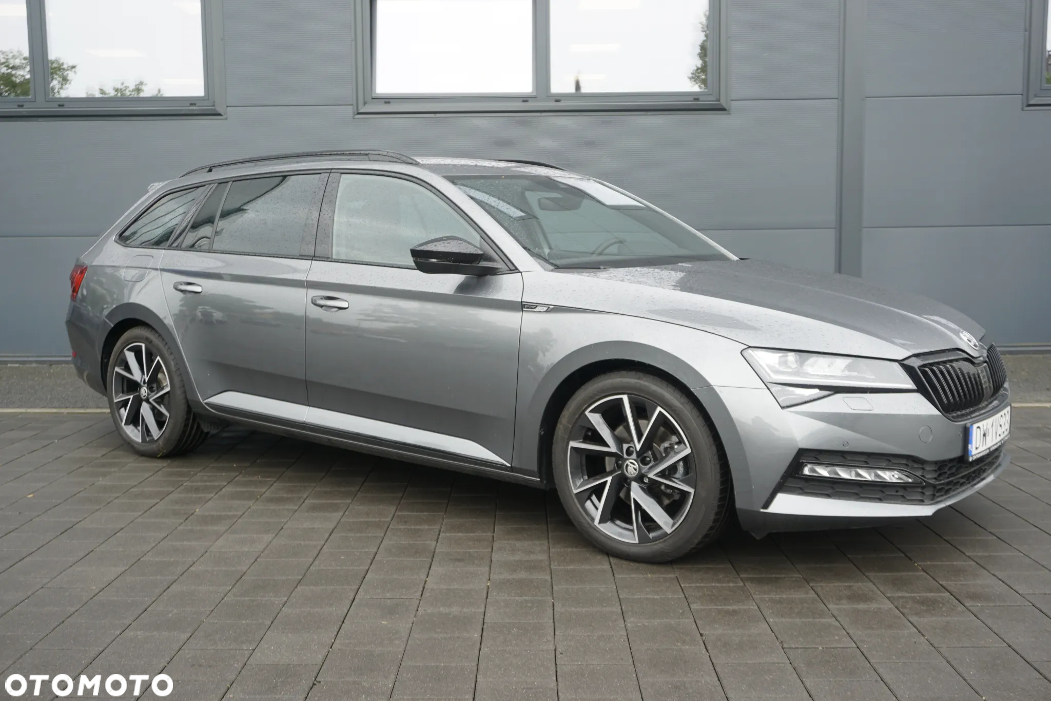 Skoda Superb 2.0 TDI 4x4 DSG Sportline - 2