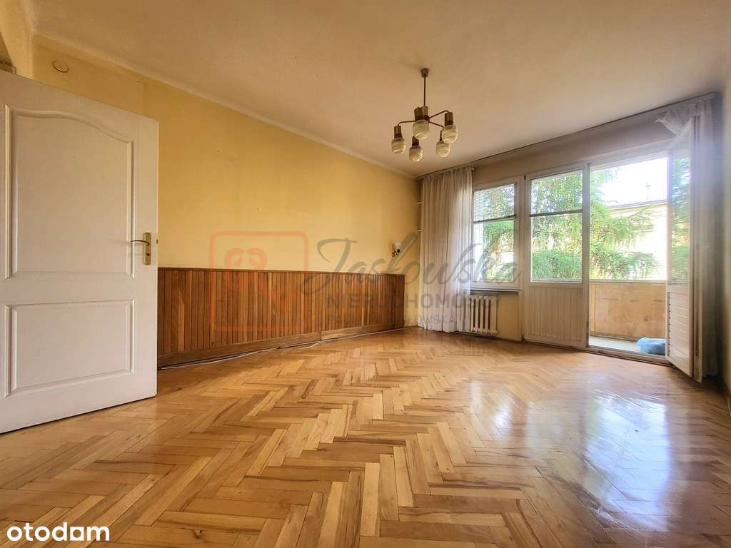 Przestronne mieszkanie w centrum Rzeszowa - 51 m2-0