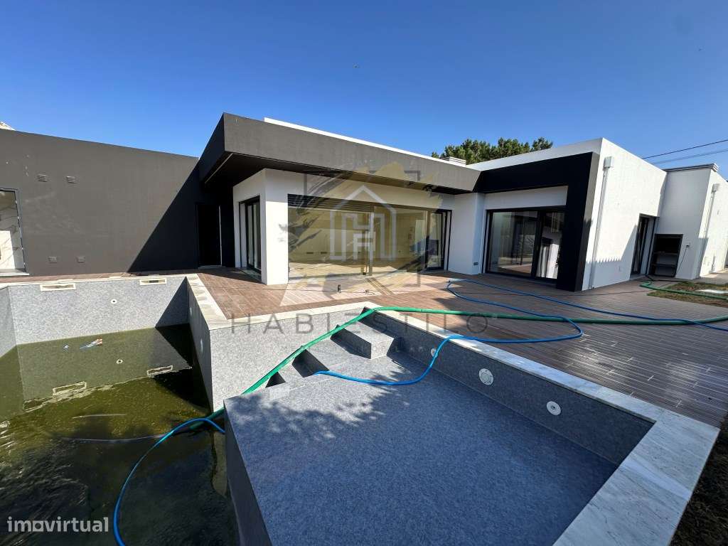 Moradia Isolada T3 Com Piscina-33