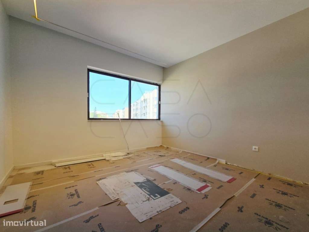 Apartamento a estrear em Plena Avenida 5 de Outubro - Grande imagem: 3/12