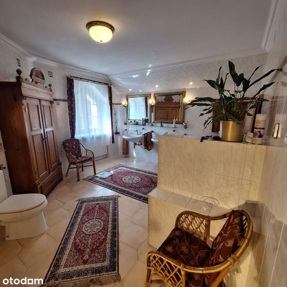 Dom wolnostojący 630m2 na Woli Justowskiej-7