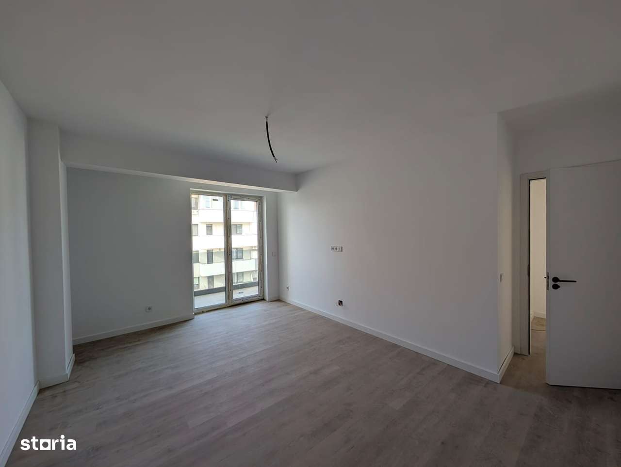 Apartament 2 Camere Decomandate  Finisat Modern | Bloc cu Lift și Parc-0