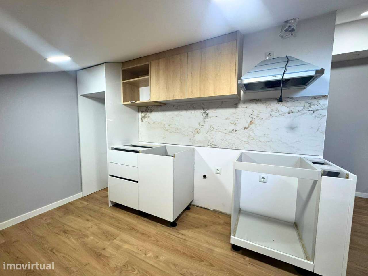 Apartamento T5 + 2 estúdios para venda em Santarém-8