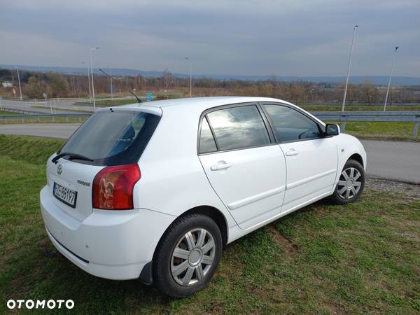 Toyota Corolla - 15