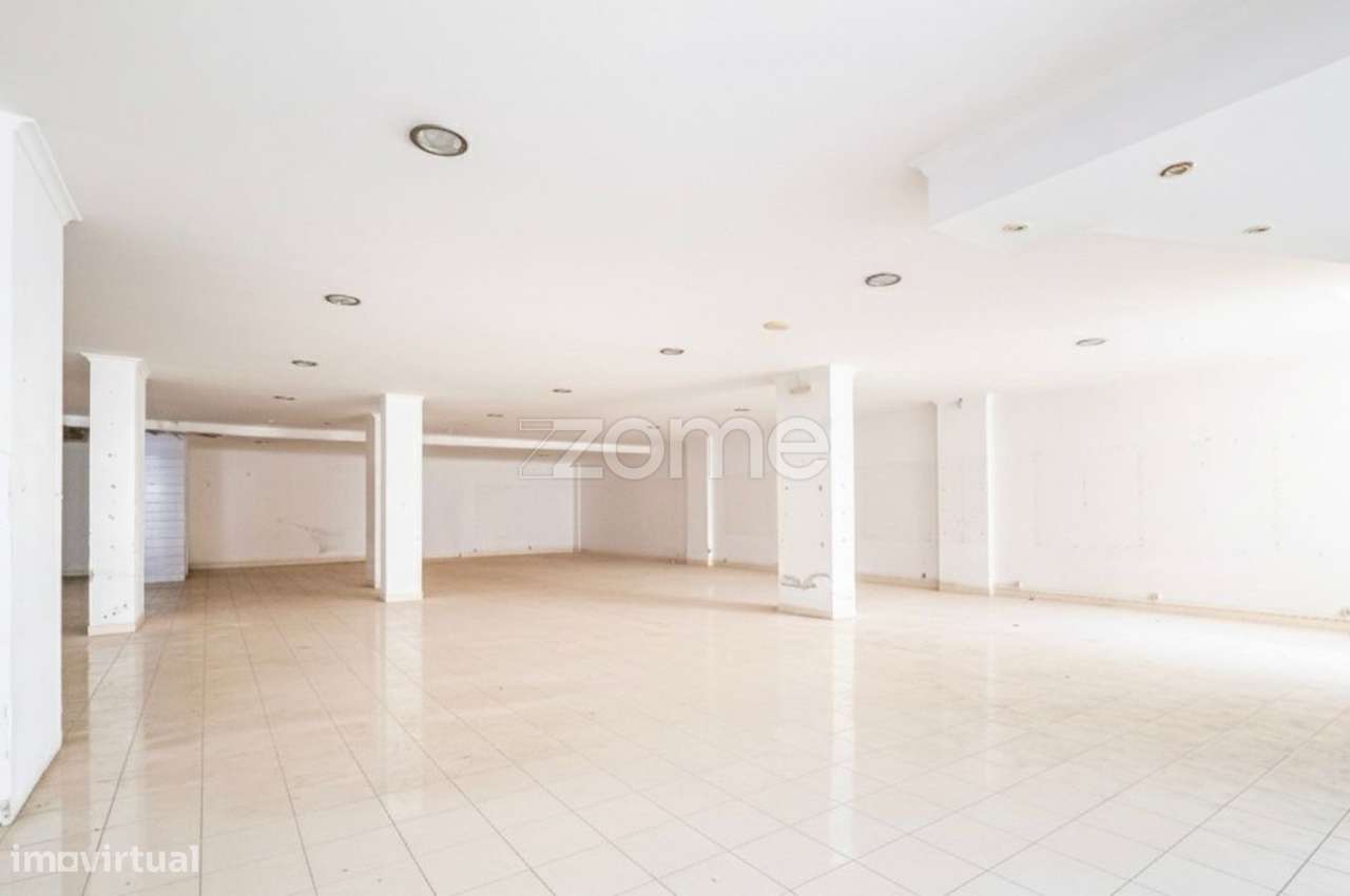 Loja Ampla - Excelente Ativo Comercial, Massamá Centro - Grande imagem: 5/25