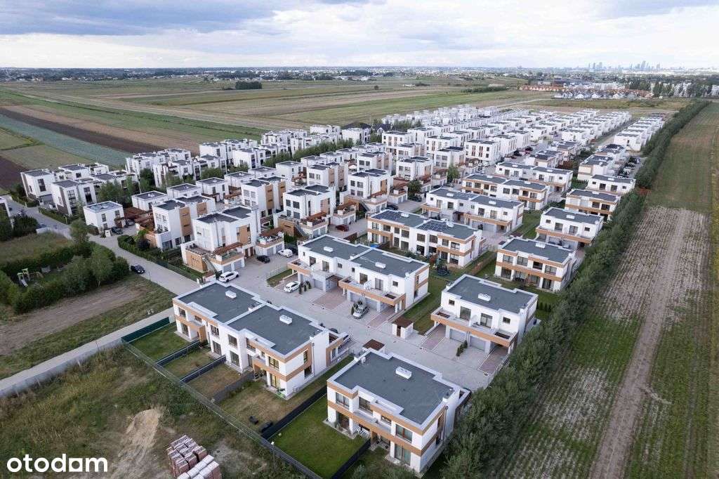 Kameralny Apartament w Nowej Woli-9