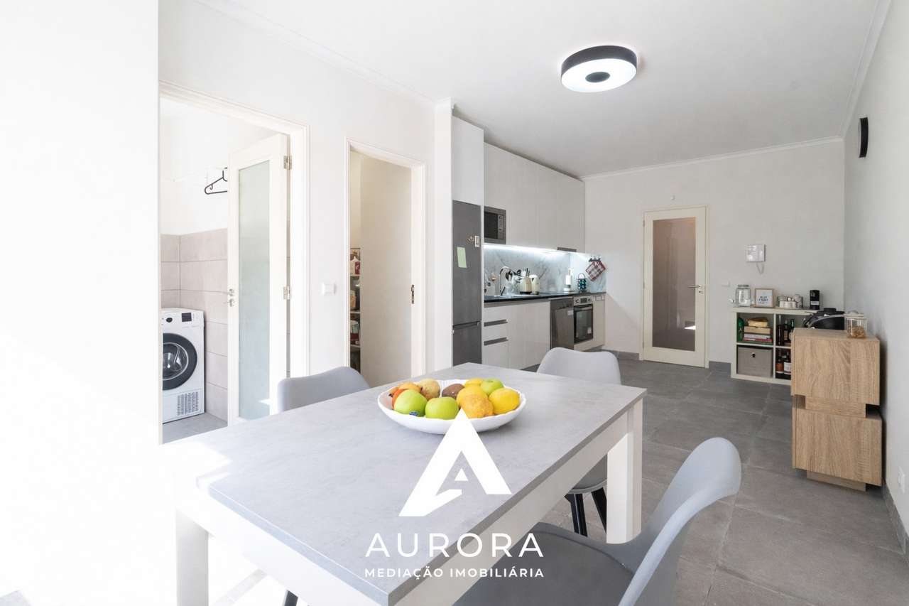 Apartamento T3 no centro de Fiães, Santa Maria da Feira, Renovado-20