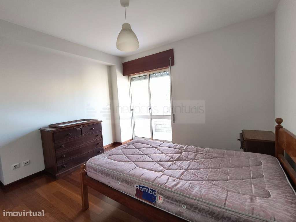 Apartamento T3 - próximo ao Braga Parque, com lugar de garagem-19
