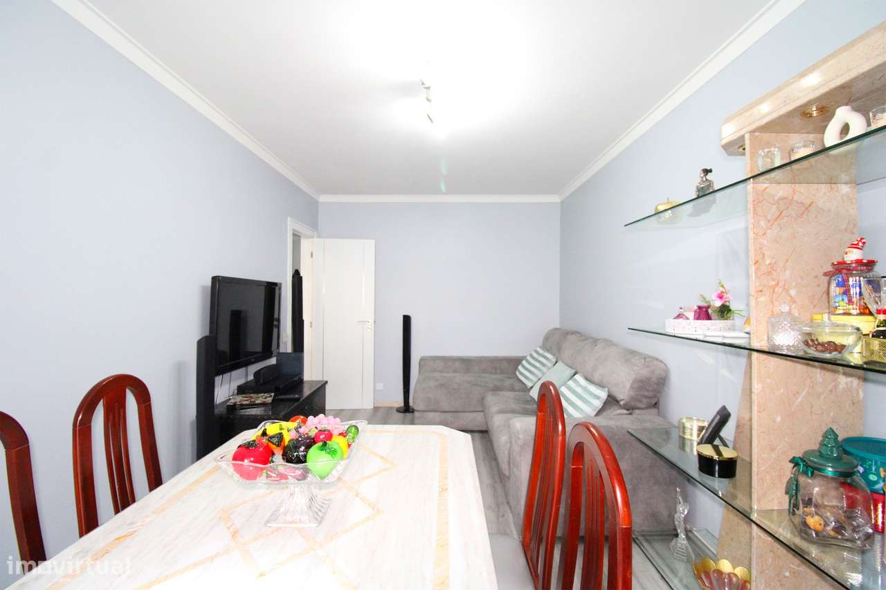 Apartamento T3 Torre da Marinha-18