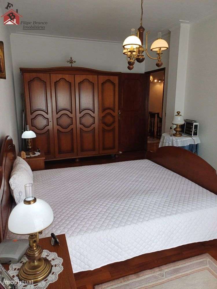 ESPAÇOSA MORADIA V5 3 FRENTES 800M DO GAIASHOPPING-24