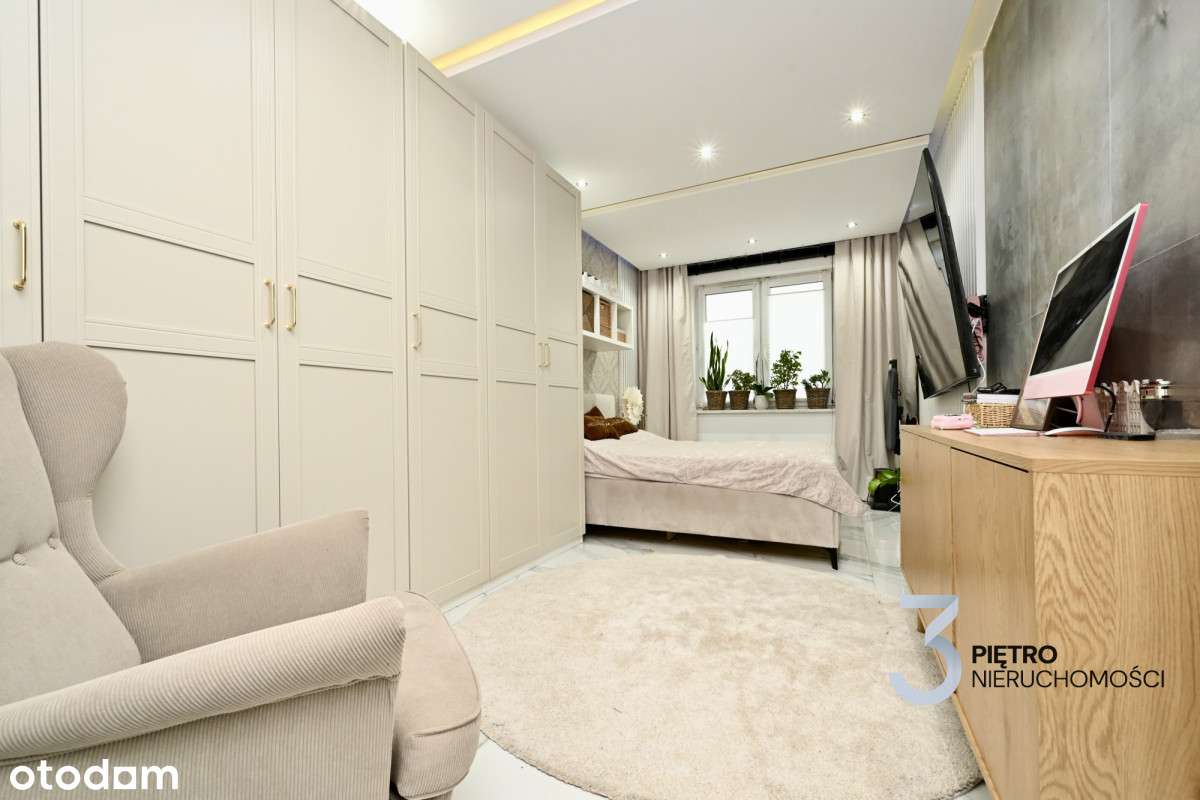 Mieszkanie czteropokojowe z tarasem!-3