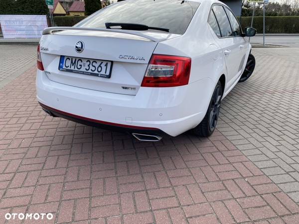 Skoda Octavia 2.0 TDI DSG RS - 8