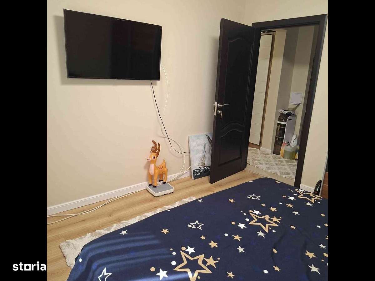 Apartament 3 camere decomandat - Imagine principală: 3/12