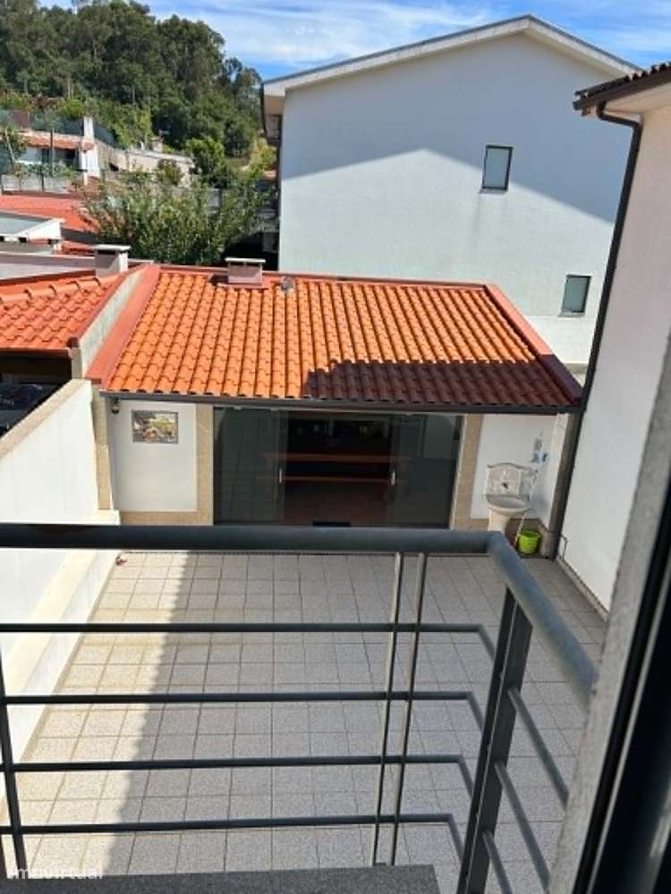MORADIA GEMINADA V3 em Airães, Felgueiras-12