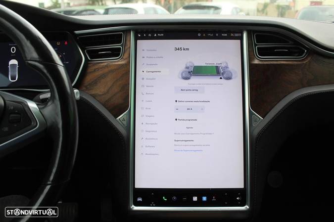 Tesla Model X 100D - 31