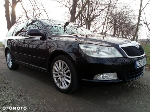 Skoda Octavia 2.0 TDI L&K DSG - 24