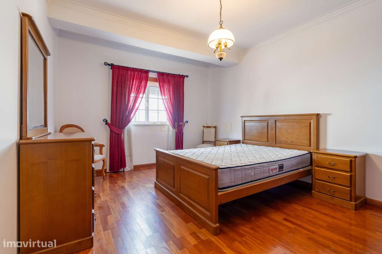 Moderno T1 em Lousã, quase novo e pronto a habitar-25