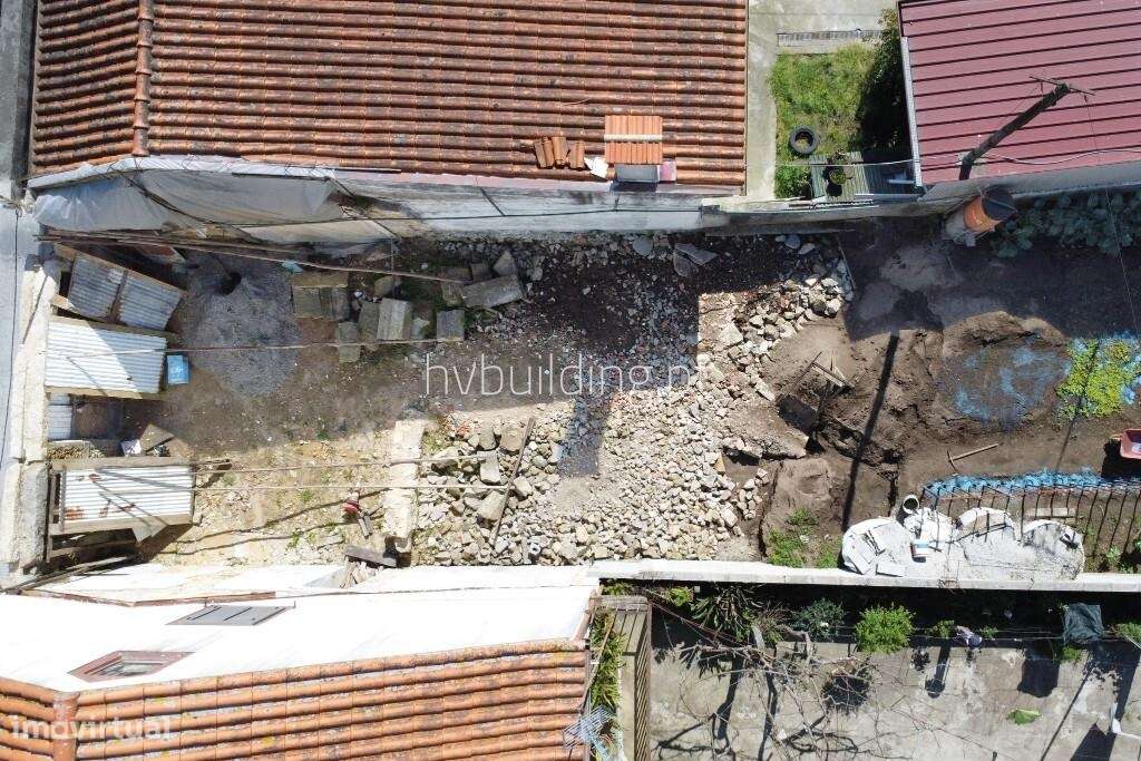 Moradia para restauro + terreno com projeto aprovado em Arcozelo-7