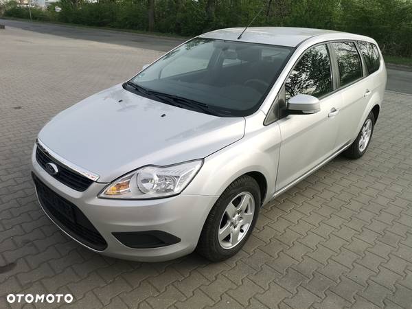 Ford Focus 1.6 Ti-VCT Sport - 1