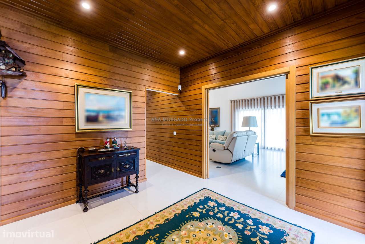 Moradia de Alto Padrão na Marinha Grande – Perto de Leiria e das Praia-8